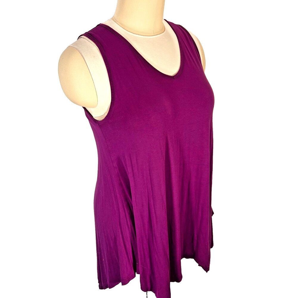 Larace Tunic Tank Top Womens XL fits to 2X Purple Sharkbite Hem V-Neck Sleeveles - Picture 2 of 9